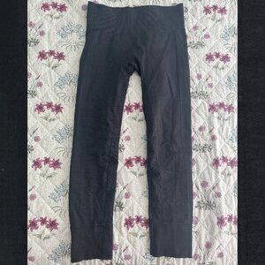 *3 FOR 30* Lululemon Ribbed Cuff Cropped leggings (6)